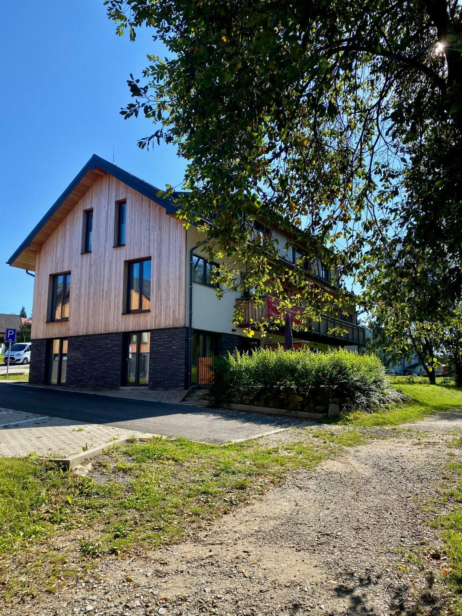 Apartman Na Brehu Lipna Černá v Pošumaví Eksteriør bilde